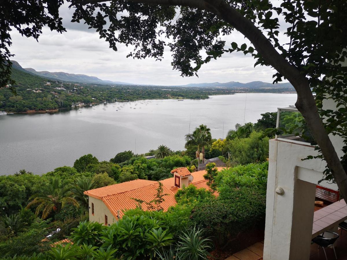 Letamong Bed and Breakfast Hartbeespoort Exteriör bild