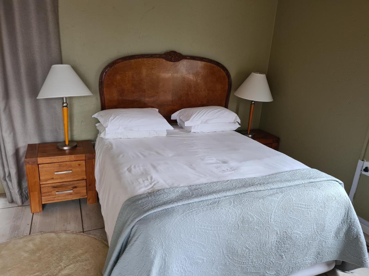 Letamong Bed and Breakfast Hartbeespoort Exteriör bild