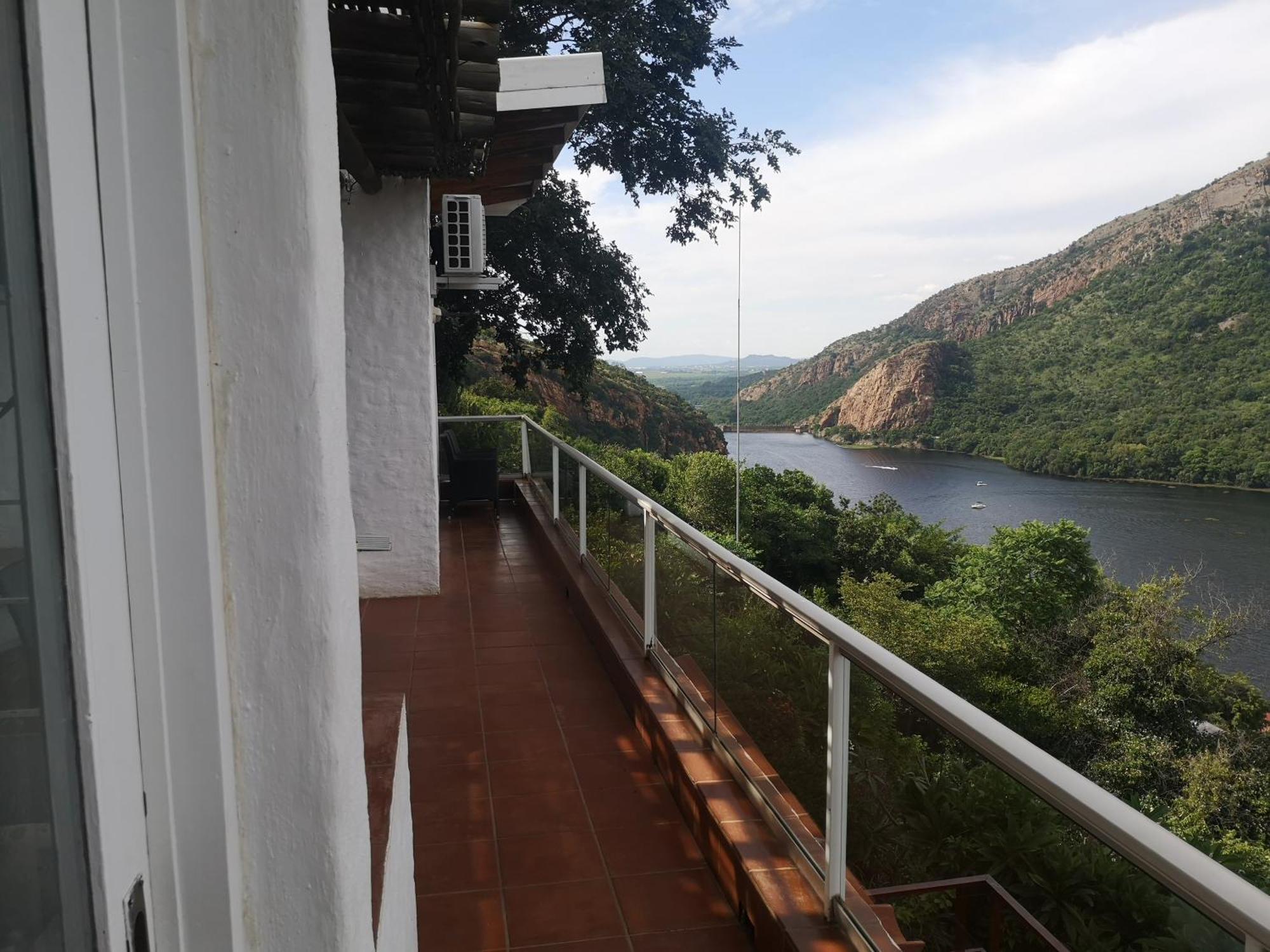 Letamong Bed and Breakfast Hartbeespoort Rum bild